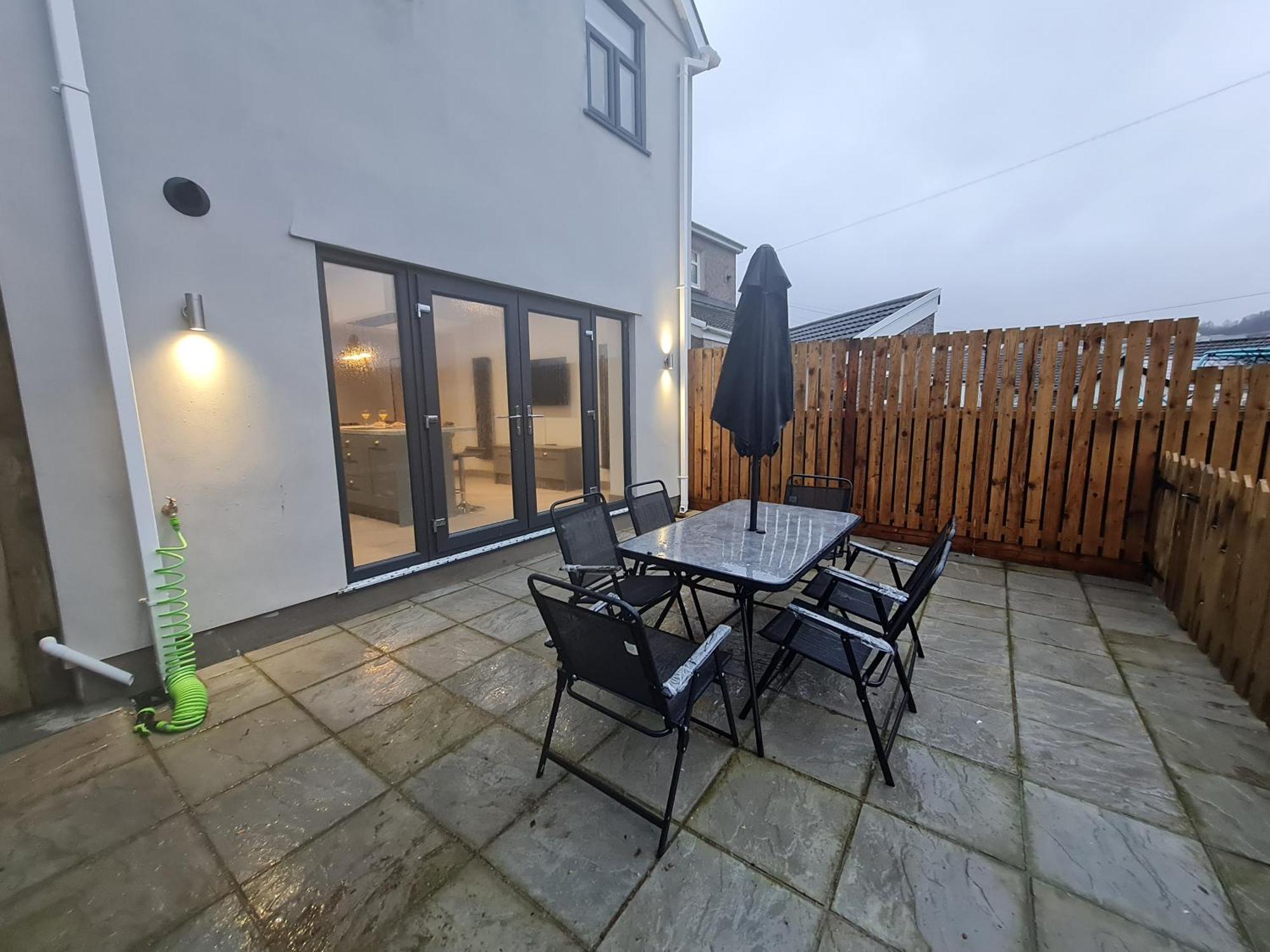4 Bedroom Luxury House. Bike Park Wales. Secure Bike Store. Brecon Beacons Dowlais Exterior foto